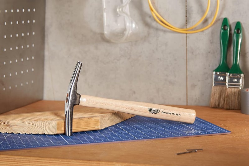 Draper 19724 Upholstery Magnetic Tack Hammer with Hickory Handle, 7oz - Image 2
