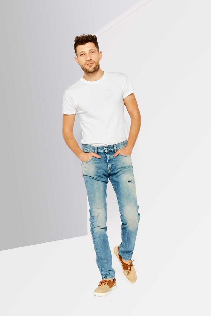 DIESEL جينز مغسول للرجال بقصة ضيقة، خصر متوسط، ساق ضيقة، أزرق - Image 2