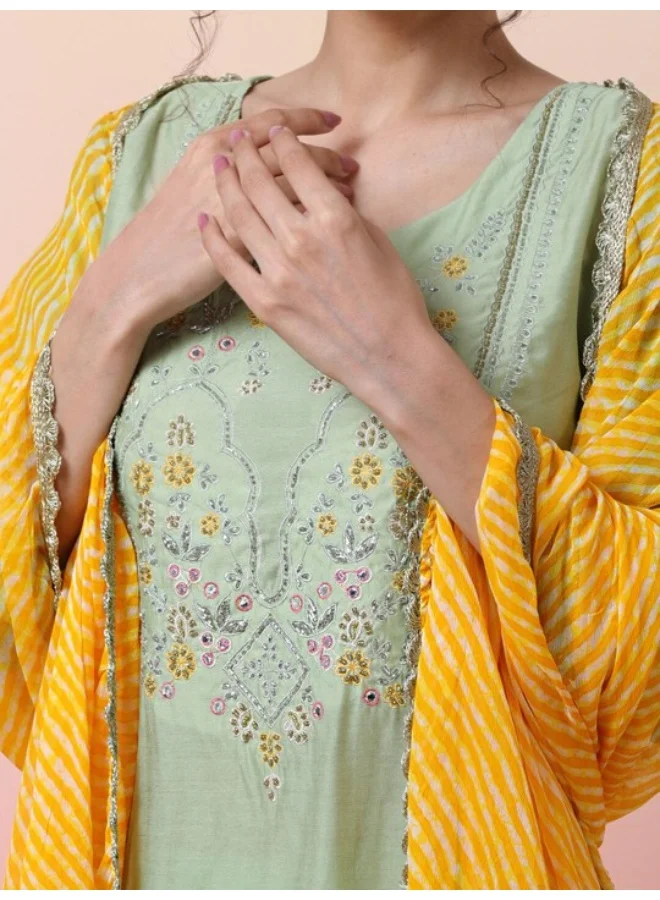أيه كيه إس Embroidered Regular Thread Work Chanderi Silk Kurta & Trousers With Dupatta