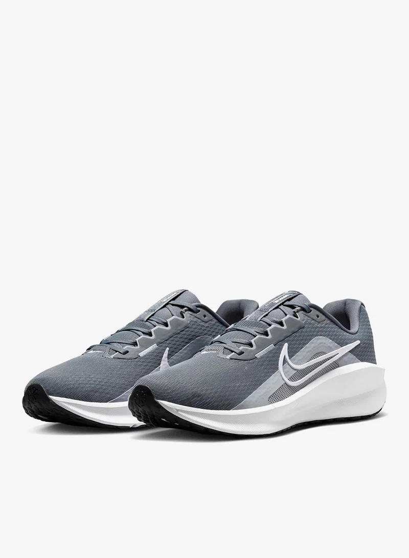 نايكي داون شيفت 13