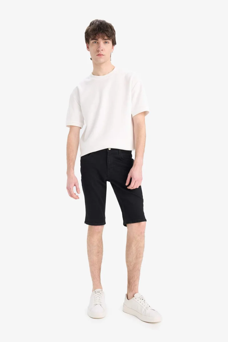 ديفاكتو Slim Fit Denim Bermuda Shorts