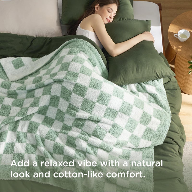 Bedsure Twin Comforter Set with Checkered Throw Blanket for Couch - 3 Pieces, 1 Olive Green Comforter Twin Size, 1 Pillow Sham, 1 Checkered Blanket, Super Soft, Lightweight & Fluffy for Bed & Sofa - Image 4