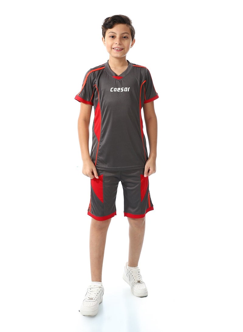 Caesar Boys' sports set consisting of a T-shirt and shorts - Image 1
