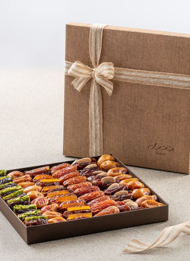Bateel Napura Brown Large Gift Set Collection Premium Filled Dates 1 Box (960g) - Image 2