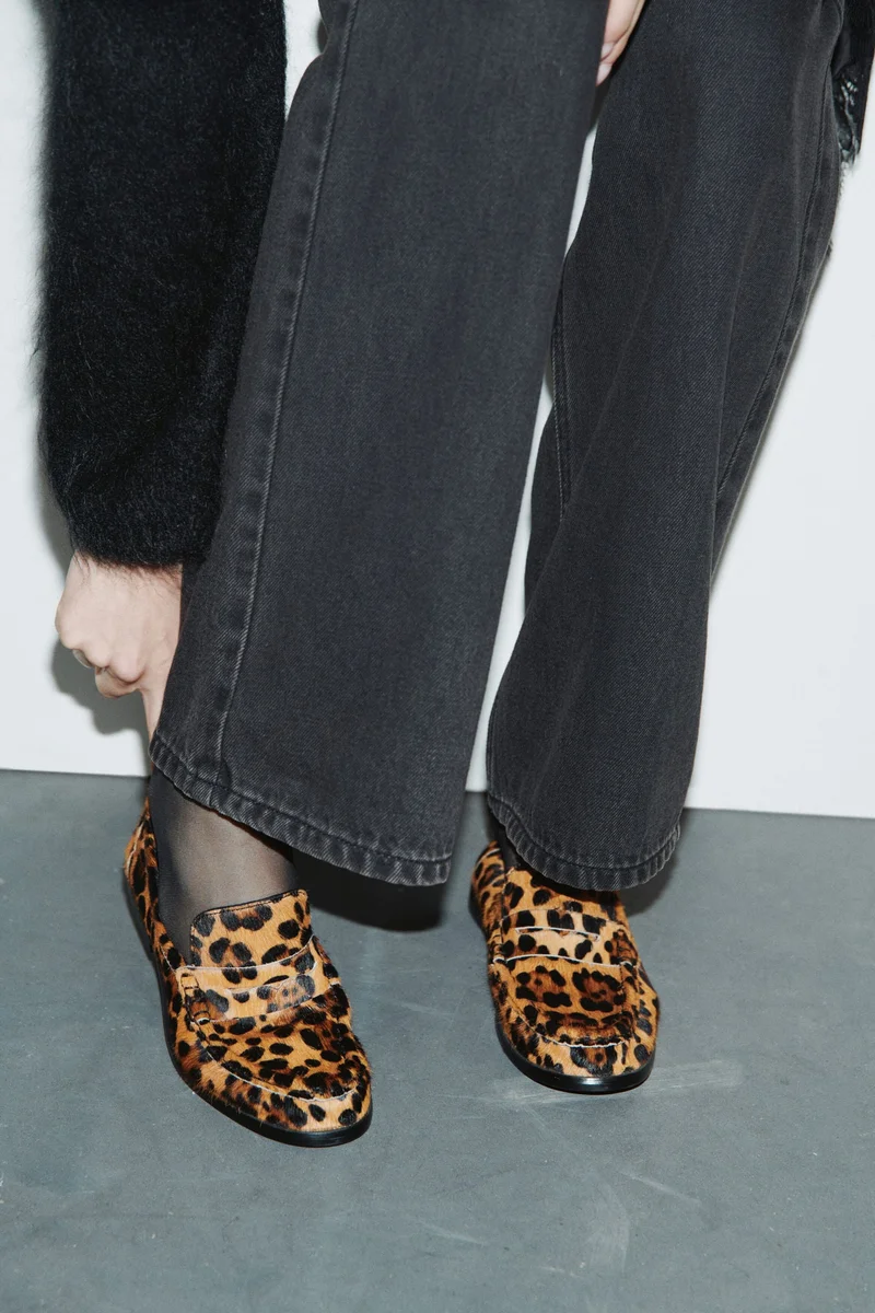 اتش اند ام حذاء لوفر من الجلد