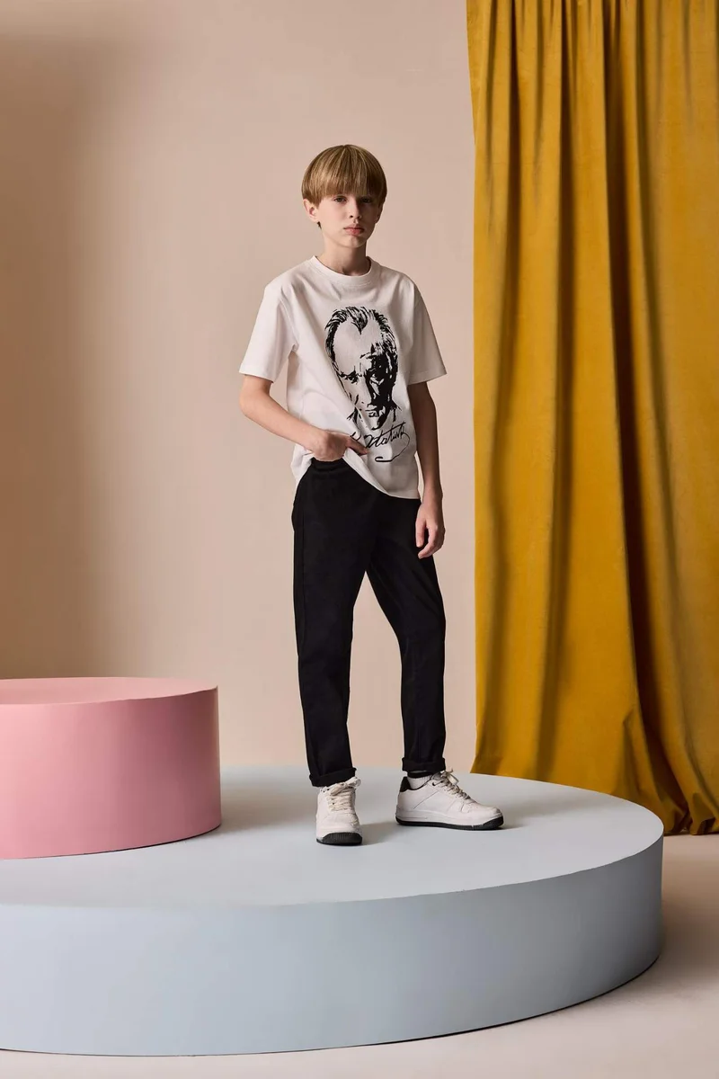 ديفاكتو Boy Straight Leg Gabardine Trousers