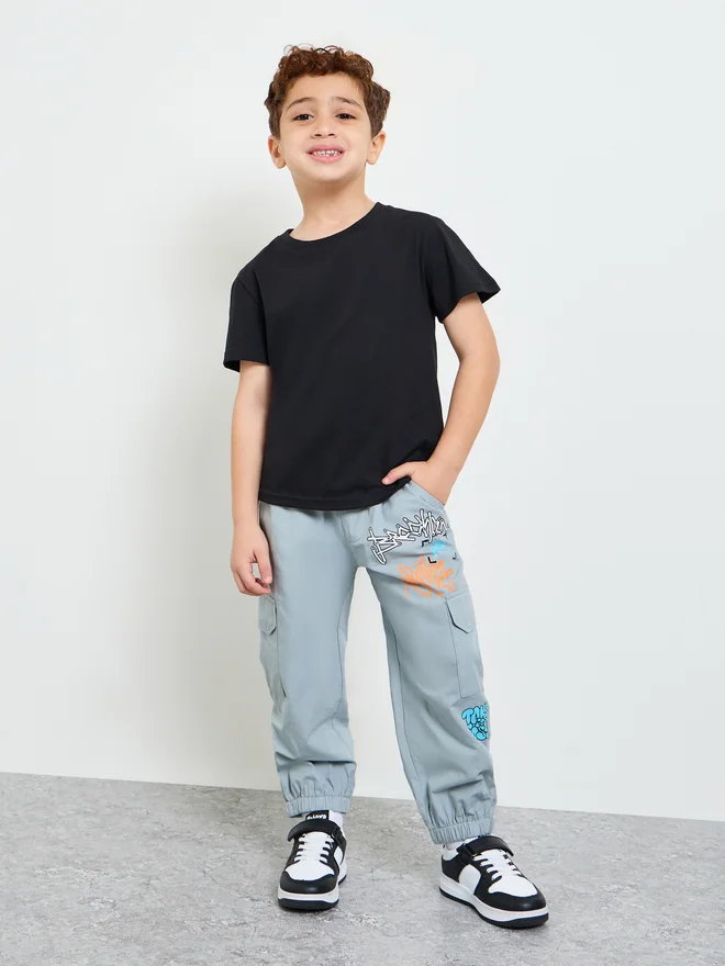 Styli Styli Boys Graffiti Print Cargo Joggers