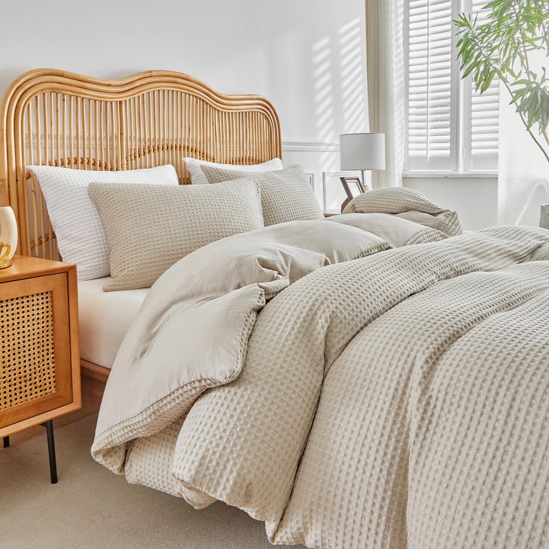 WARMDERN Waffle Weave Duvet Cover King Size, Khaki Textured Duvet Cover Set, Soft and Breathable Comforter Cover, 3 Pieces Microfiber Bedding Set for All Season(Khaki,King) - Image 5