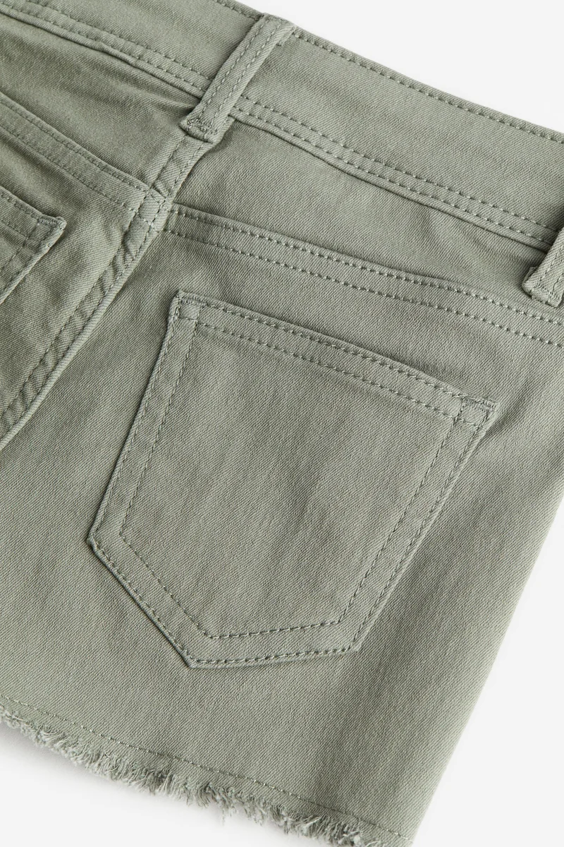 اتش اند ام شورت من التويل