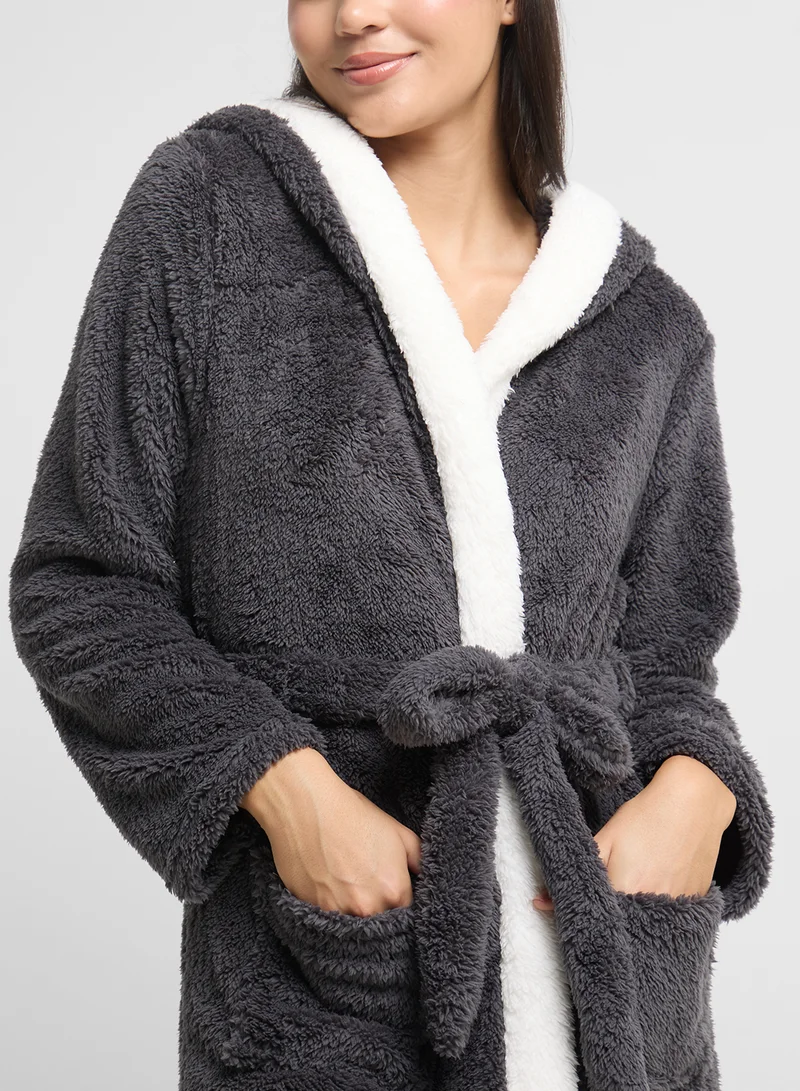 Ginger Plush Terry Robe With Contrast Trim