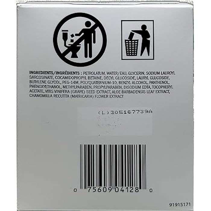 OLAY Daily Gentle Clean 5-in-1 Water Activated Cloths, 33 Count (Pack of 3) - Image 3