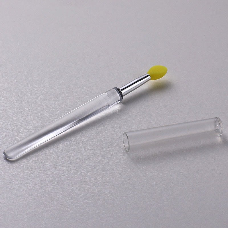 Silicone Lip Brush With Lid Dust Lip Film Brush Lipstick Brush Lipstick Brush Sequin Eye Shadow Brush Portable Multifunctional Brush - Image 1