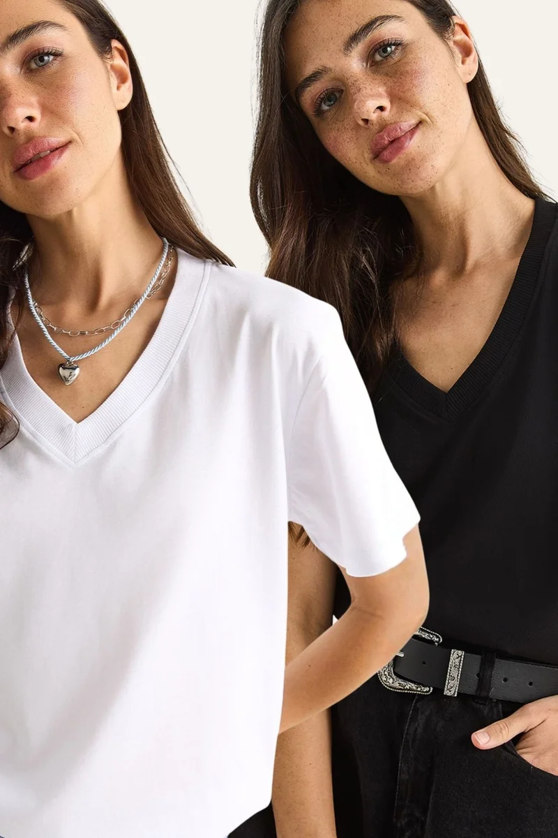 بيانكو لوتشي LUCCI Comfort Fit V-Neck Combed Cotton T-Shirt