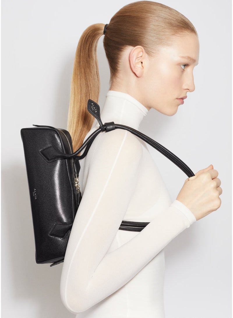 عاليا باريس حقيبة كتف جلدية متوسطة الحجم من ALAÏA Le Teckel - Image 3