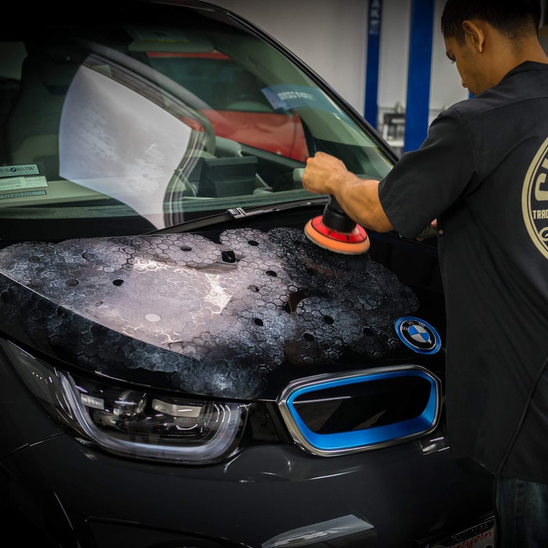 Chemical Guys BUFX112HEX5 Hex-Logic Quantum Medium-Heavy Cutting Pad, Orange (5.5 Inch Fits 5 Inch Backing Plate) - Image 1