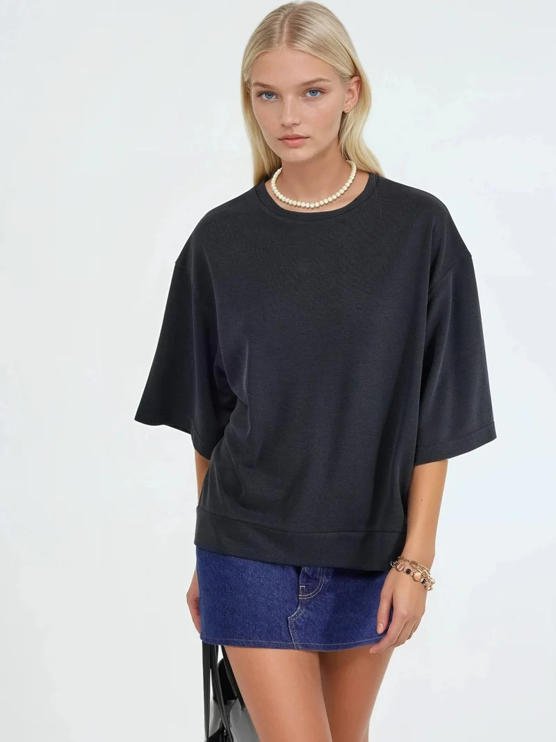 بوسيم BUSEM Oversized Ribbed Crop Blouse with Crew Neck