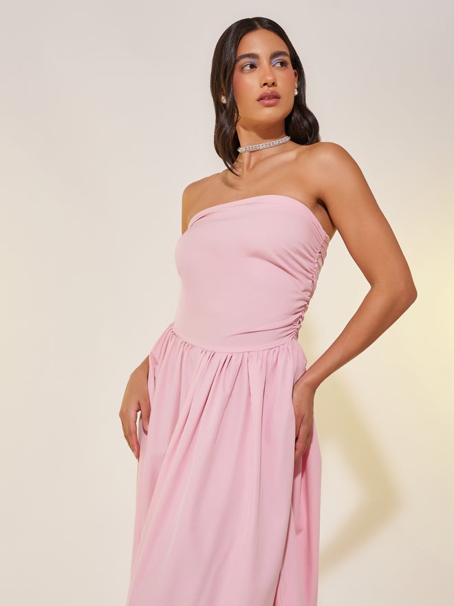 تايك تو فستان وردي بدون حمالات - Image 3