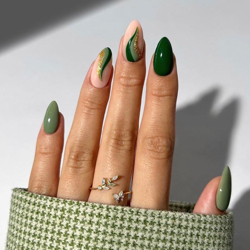 CTTHNBD Press on Nails Green - Medium Almond Fake Nails with Gold Foil Design - Christmas, Glossy Full Cover Stick on Nails - for Women 24 Pcs - Image 1