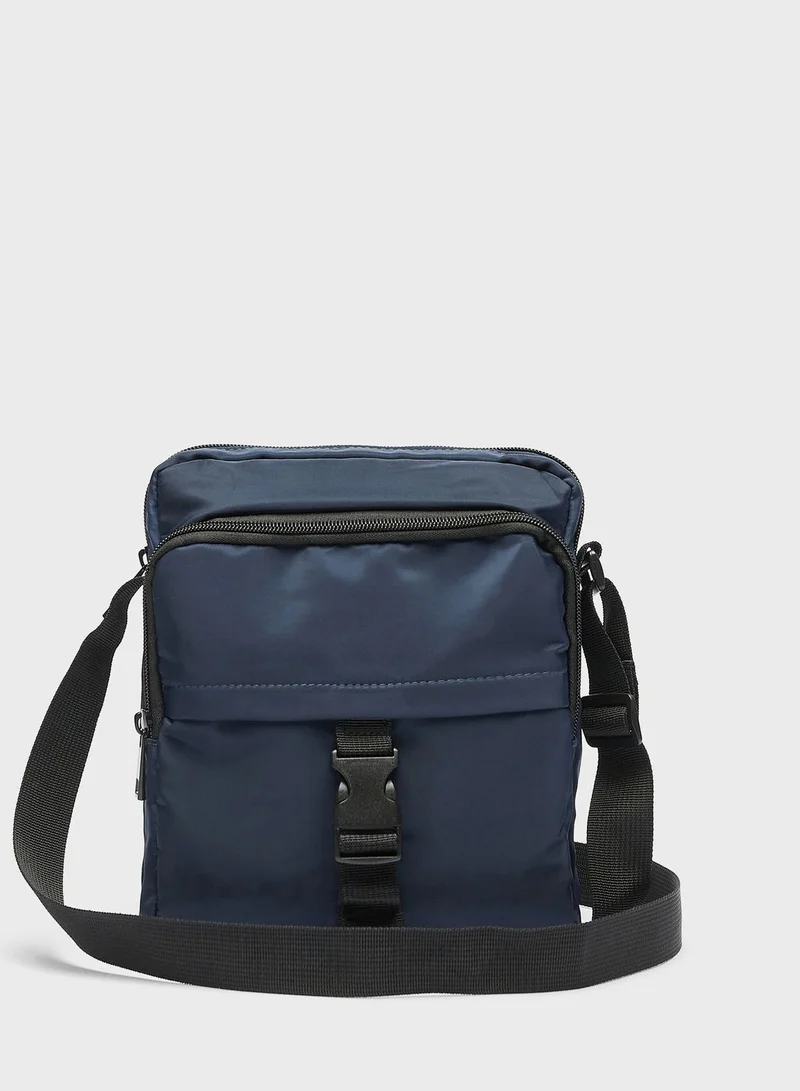 shoexpress Striped Crossbody Bag