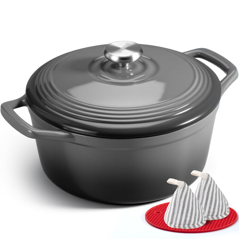 Overmont وعاء داتش أوفن من أوفermont مصنوع من الحديد الزهر المينا - وعاء سعة 5.5QT مع مقبضين عريضين وغطاء وكتاب وصفات ووسادات قطنية - أدوات طهي ثقيلة الوزن مسبقة التتبيل وآمنة للاستخدام في الفرن حتى 500°F للطبخ البطيء، اليخنات، الشواء، وخبز الخبز - Image 1