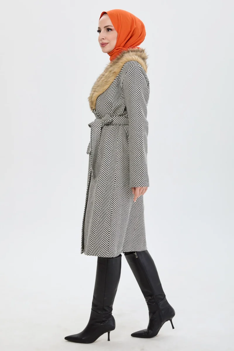 Tofisa 13092 White Fur Collar Thin Cashmere Coat