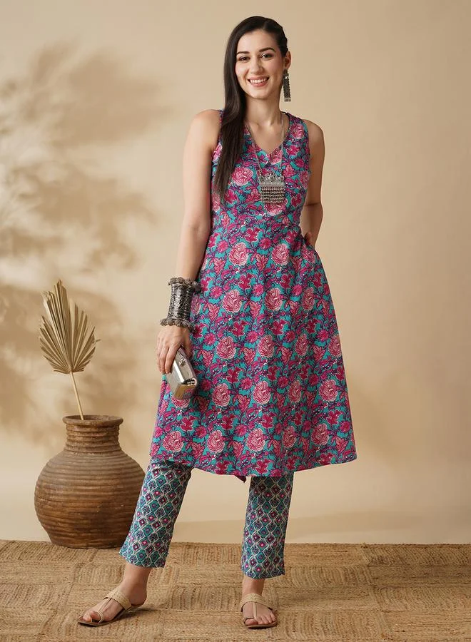 globus Globus Floral Print V-Neck Sleeveless Cotton A-Line Kurta with Trousers Co-Ords