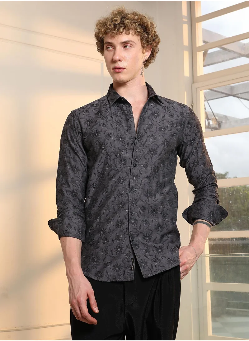 كامبوس سوترا Men's Dark Grey Floral Self Design Slim Fit Shirt