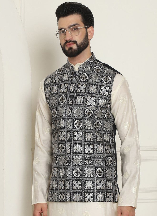 SOJANYA Black Embroidered Woven Nehru Jacket - Image 4