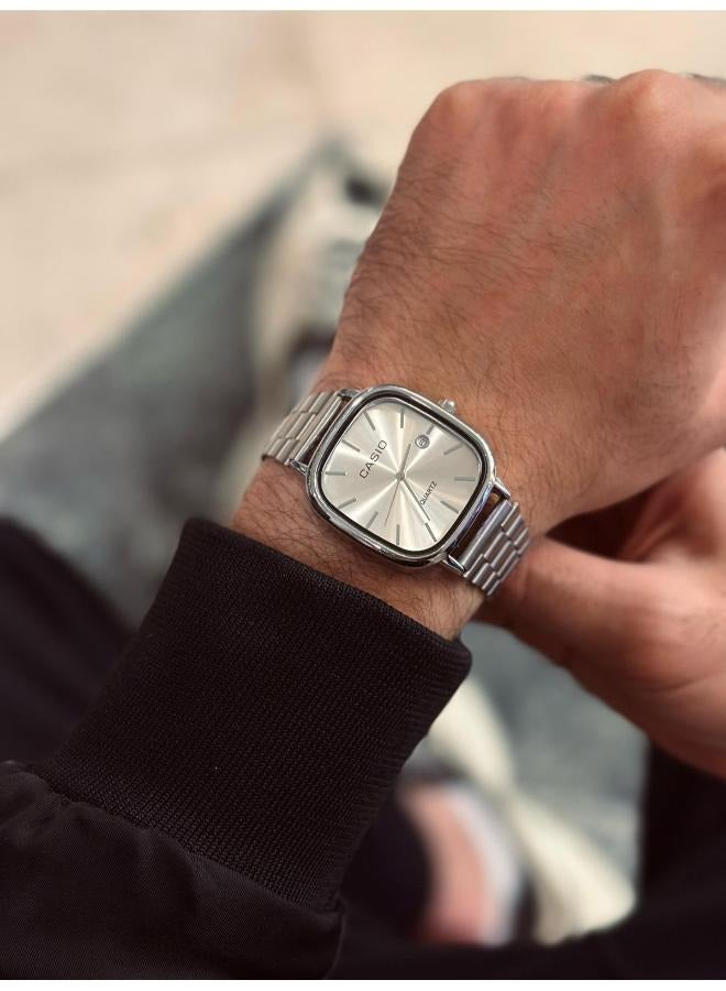 كاسيو ساعة كاسيو الكلاسيكية المصنوعة من الفولاذ المقاوم للصدأ مع ميناء فضي وحزام فضي - Image 2