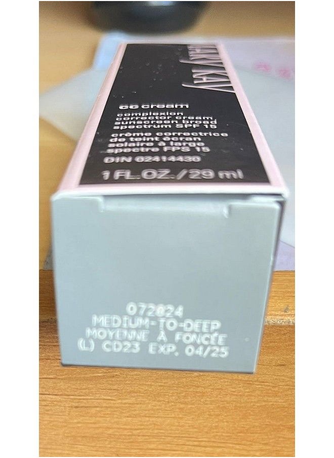 Mary Kay CC Cream Sunscreen Broad Spectrum SPF 15 1fl oz / 29 mL Medium to Deep  - Image 4