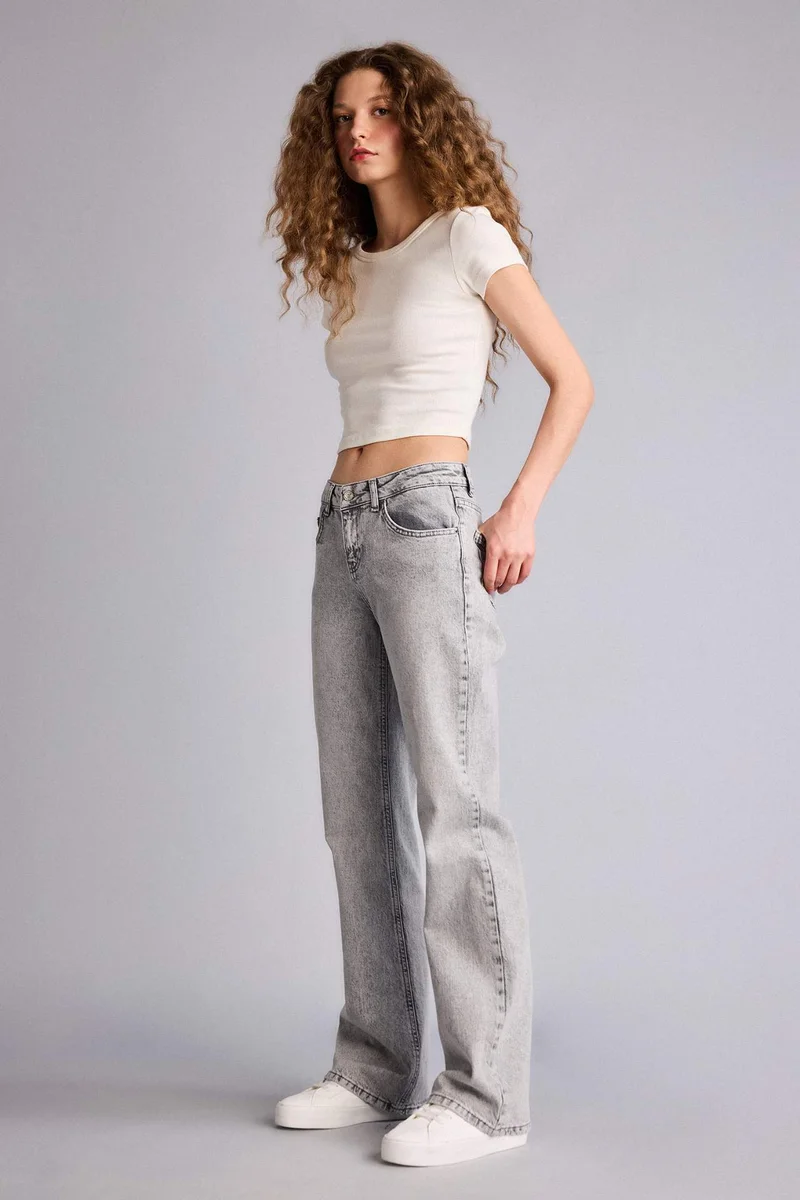 ديفاكتو Jeans