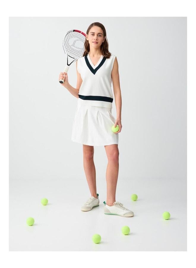 Jimmy Key Off-White Straight-Cut Waist Elastic Mini Knit Skirt. - Image 1