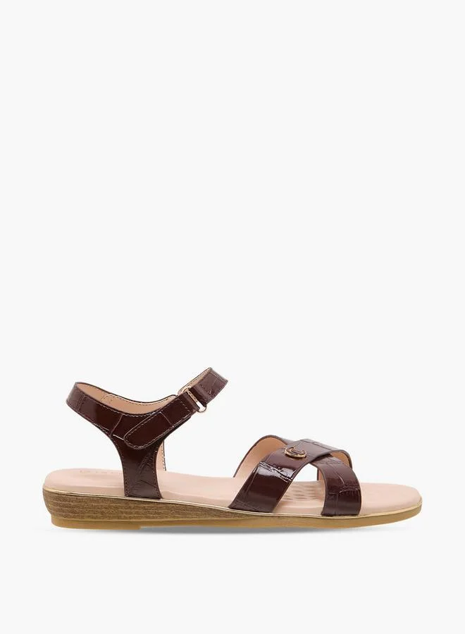 لو كونفورت Women Textured Cross Strap Sandals