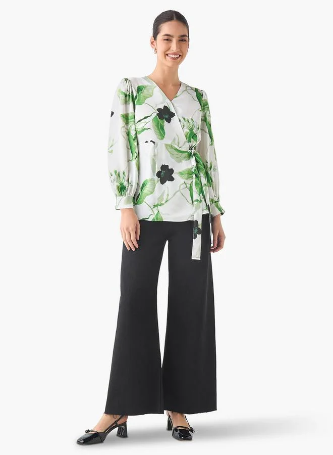 ايكونيك توب بطبعة مميزة مع حزام ربط