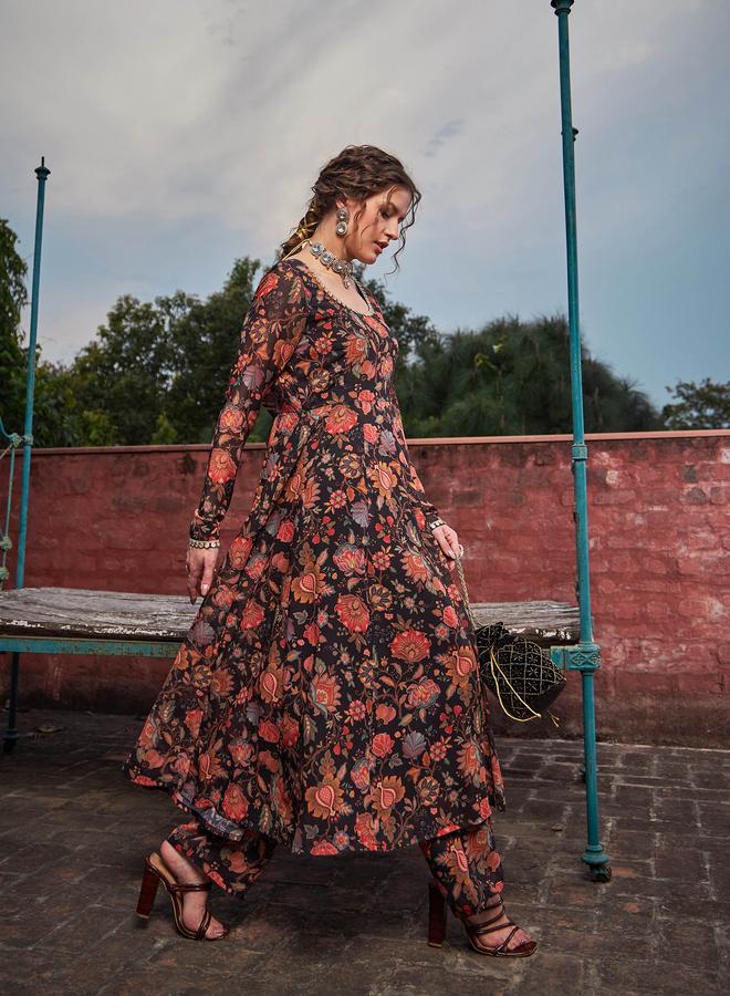 ساسافراس أسود مطبوع أناركالي كورتا مع بنطلون مستقيم - Image 3