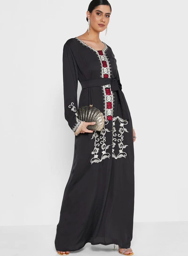 hayas closet Embellished Belted Jalabiya
