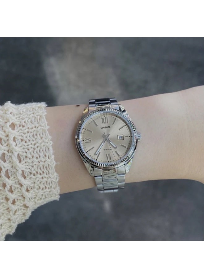 Casio LTP-1302DD-4A2VDF Women’s Stainless Steel Analog Watch – Rose Pink Dial with Silver Bracelet - Image 5