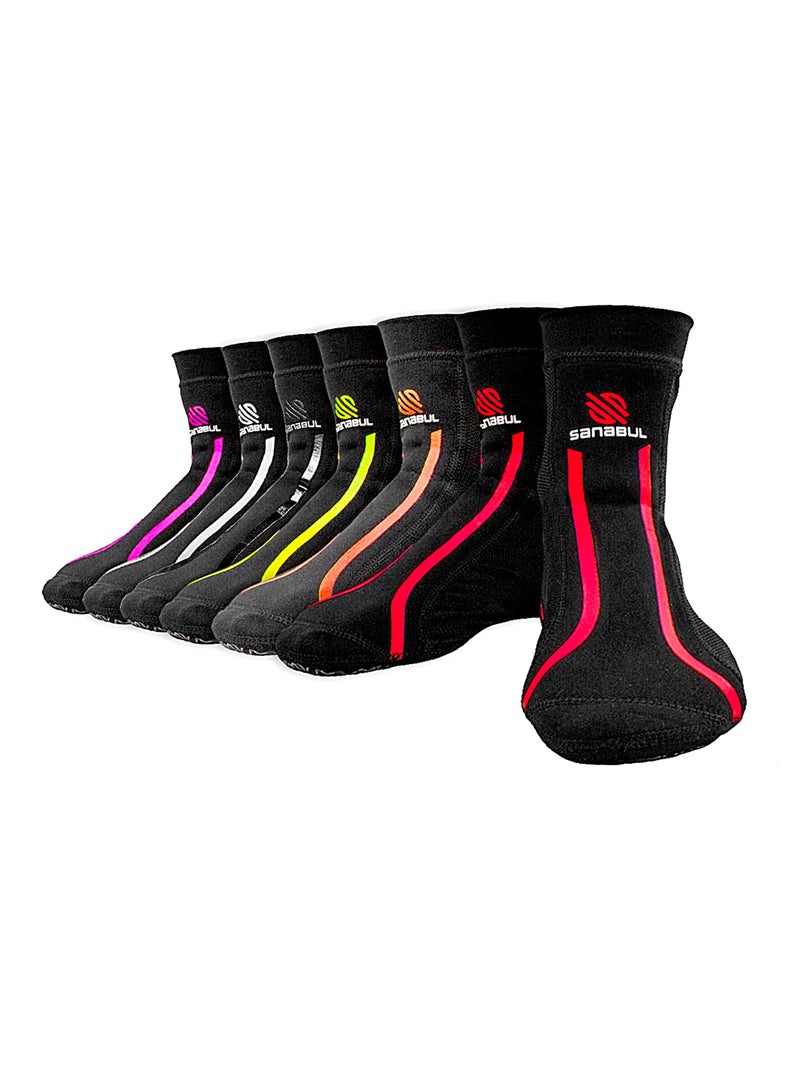 Sanabul  جوارب قبضة القدم الجديدة للرجال والنساء | MMA، كيك بوكسينغ، مصارعة، بيلاتس، يوغا جوارب مضادة للانزلاق، جوارب غير قابلة للانزلاق (متوسط، أحمر) - Image 4