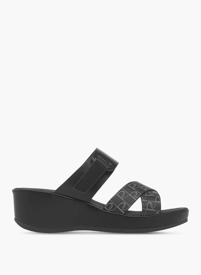 بابريكا صنادل نسائية بنعل ويدج وطبعات شعار متقاطعة