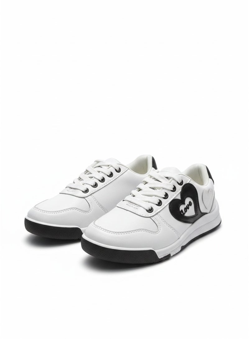 Vbranda Comfortable sneakers with a modern design - Image 3