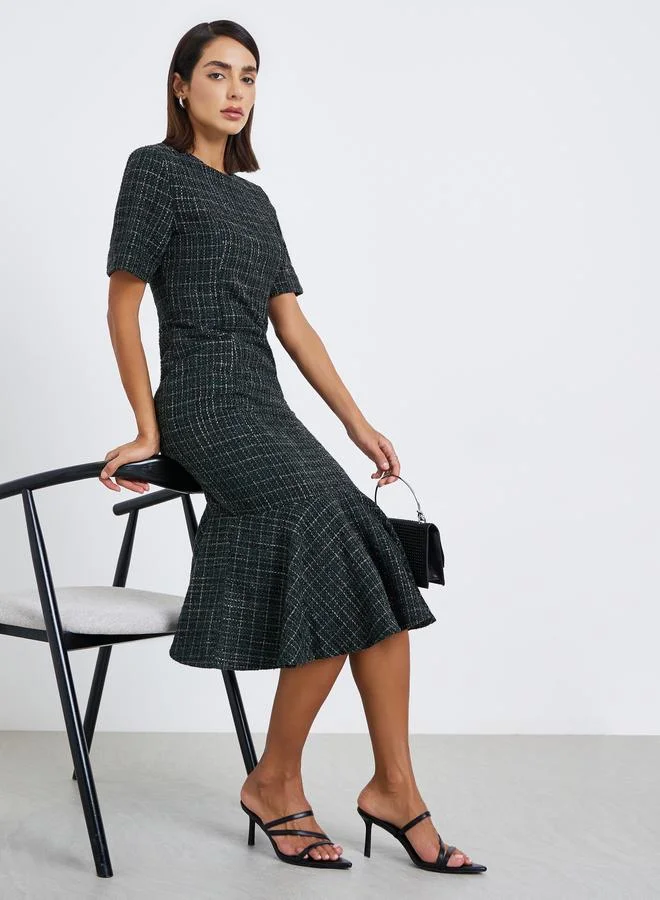 Styli Tweed Short Sleeves Mermaid hem Midi Dress