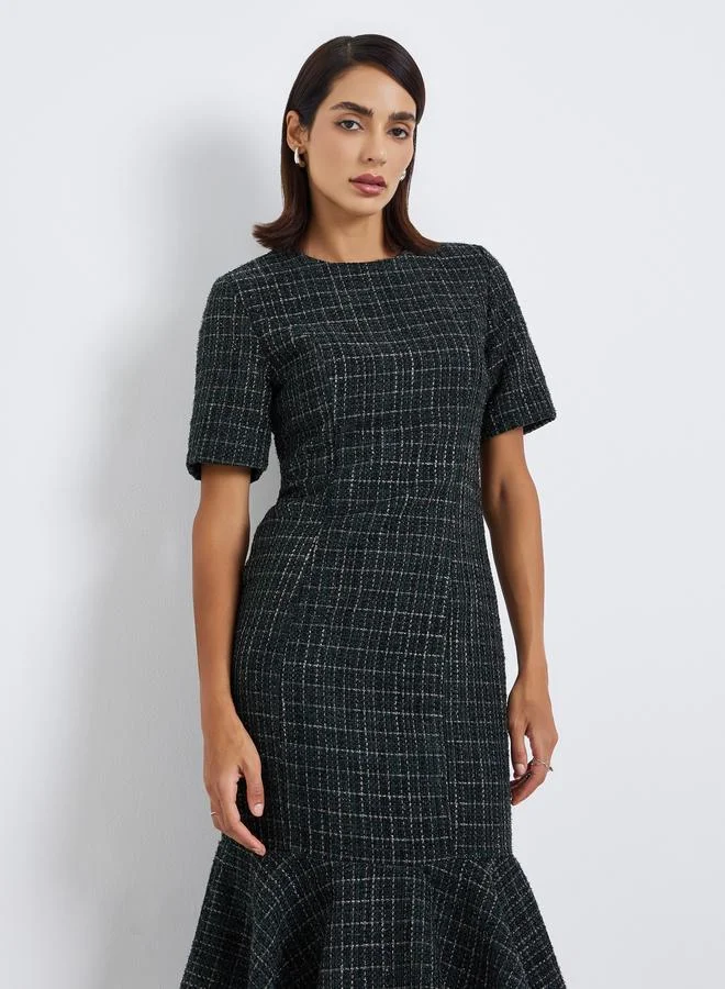 Styli Tweed Short Sleeves Mermaid hem Midi Dress