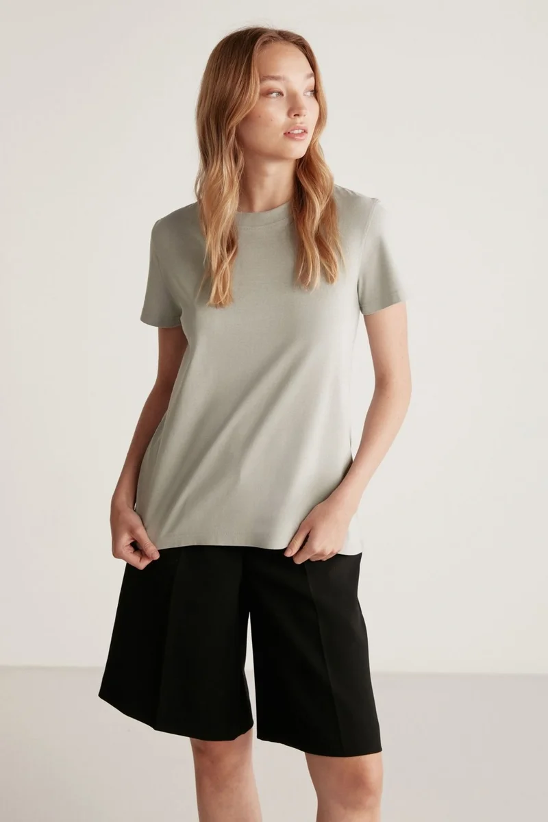 جريميلانج Samantha Women's Comfort Fit 100% Organic Cotton Basic Knitted Light Grey T-shirt