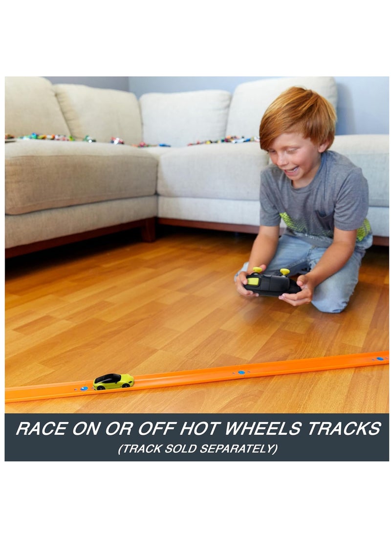 Hot Wheels Hot Wheels Nissan Z 1:64 Remote Controlled Car  - Image 4