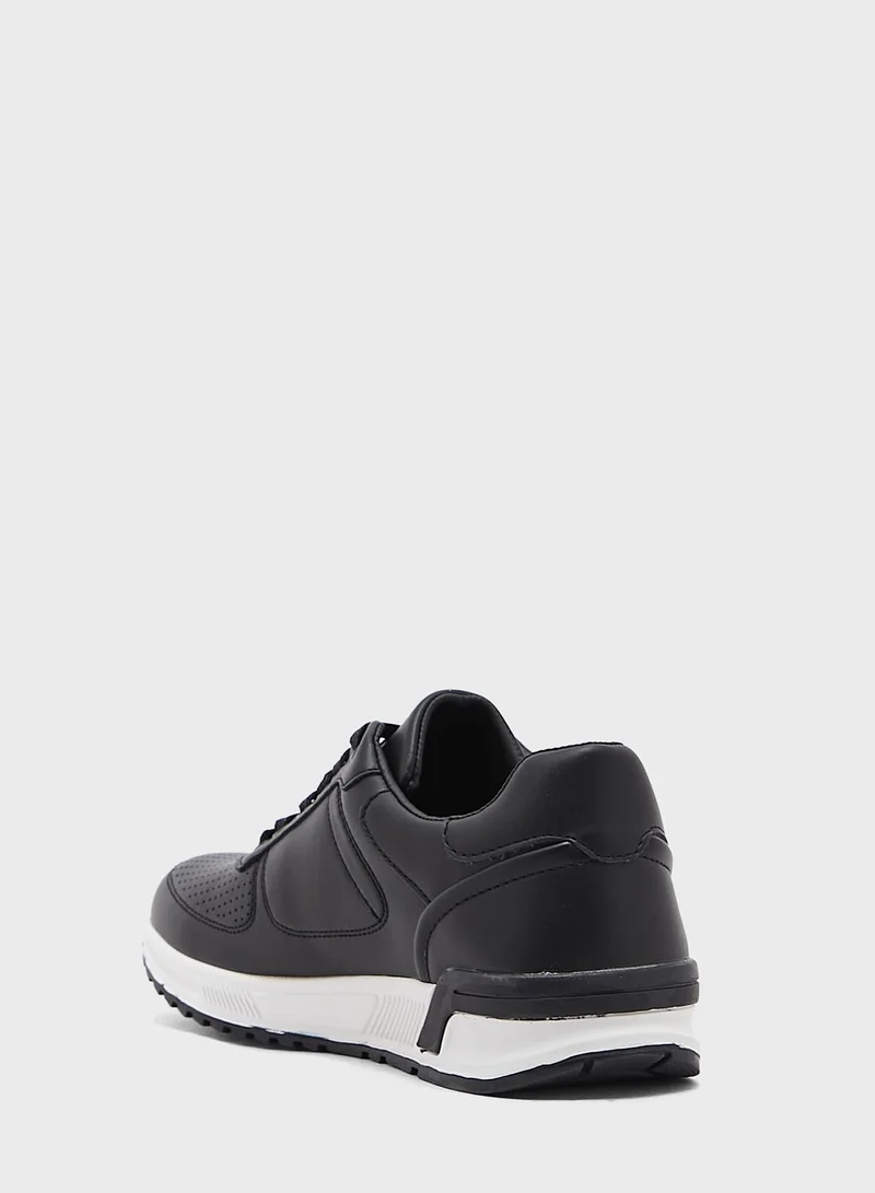Robert Wood Smart Casual Sneakers