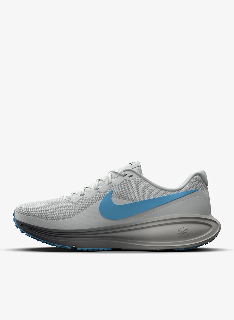 Nike Revolution 8