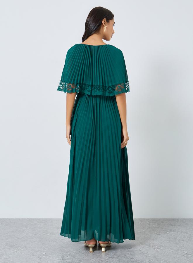 ستايلي فستان طويل سهرة بتفاصيل دانتيل وكسرات - Image 5