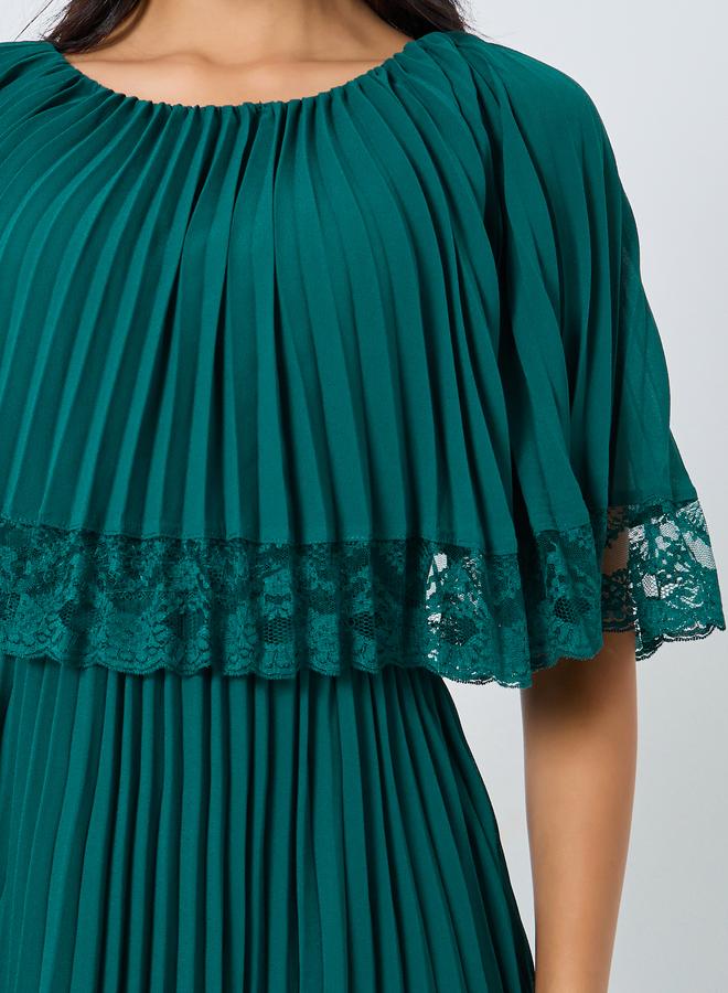 ستايلي فستان طويل سهرة بتفاصيل دانتيل وكسرات - Image 4