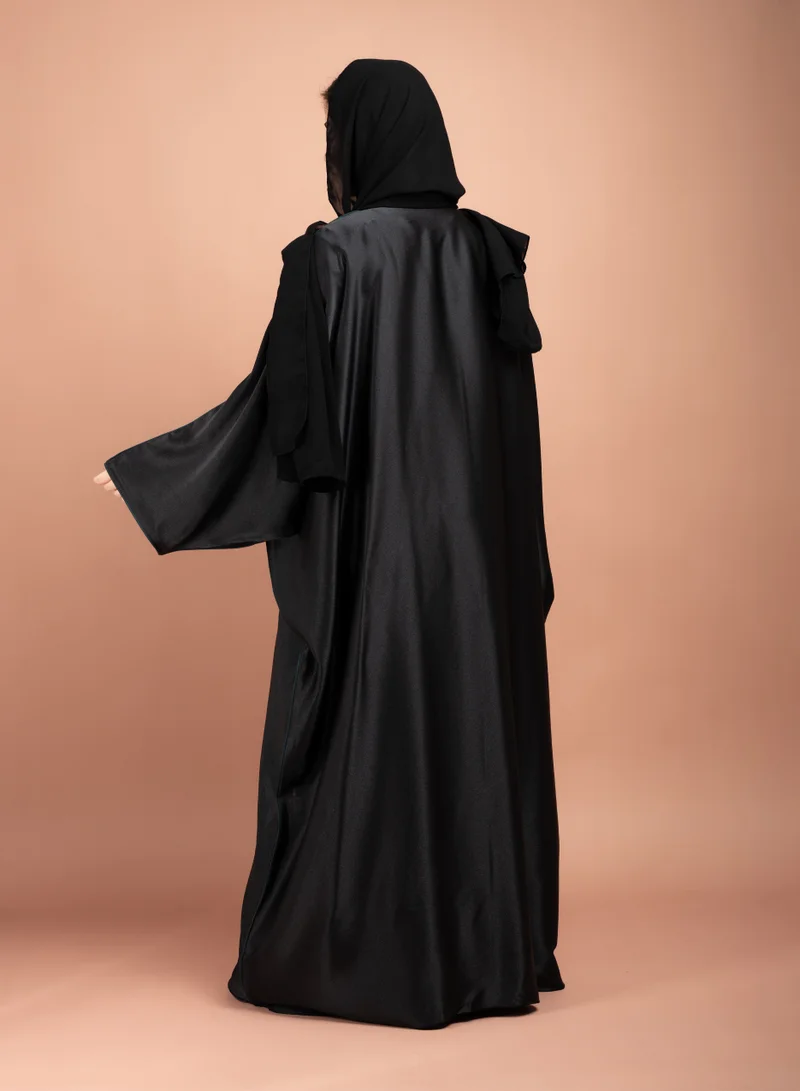 اكسا عباية فراشة اماراتية سادة AIK5048