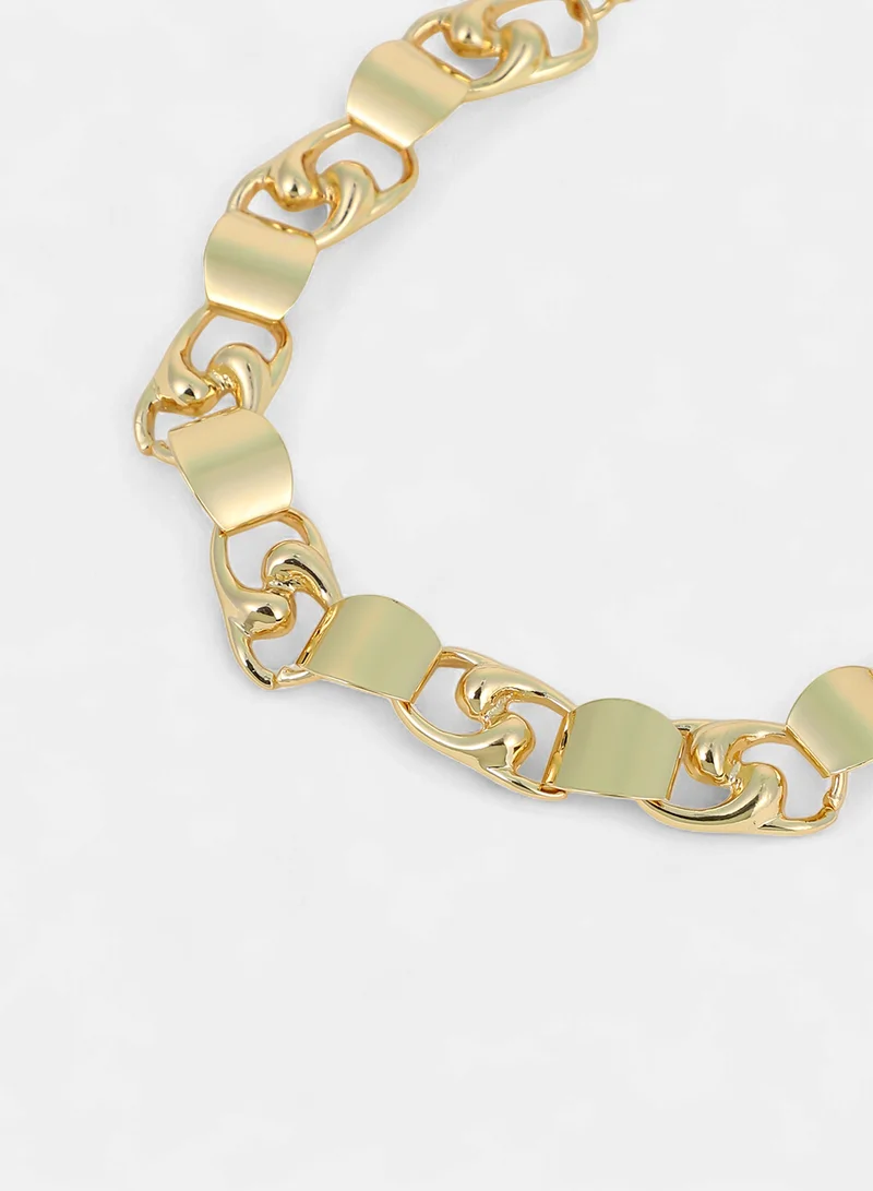 SOHI SOHI Women The SwirlBlock-Link Chain Necklace | California  Colour | One-Size | Metallic Alloy Material | Lobster Clasp Closure | Necklace For Casual & Evening Wear